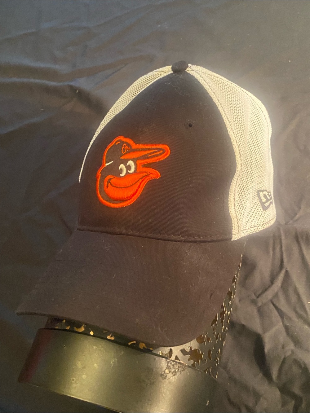 New Era Baltimore Orioles 39THIRTY Stretch Fit Trucker Hat MLB L/XL Black Mesh